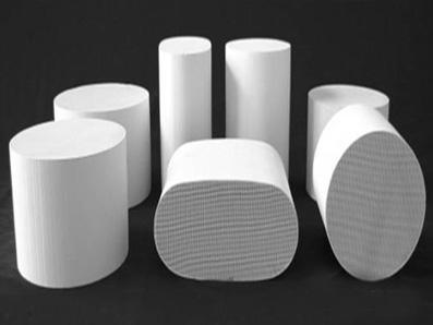 Different Shapes of Ceramic Honeycomb Cordierite Substrate as Car Catalyst